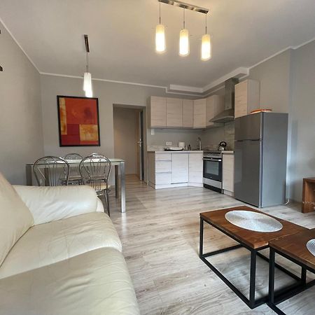 Apartament Przy Cieplickich Tezniach Jelenia Gora Exterior photo